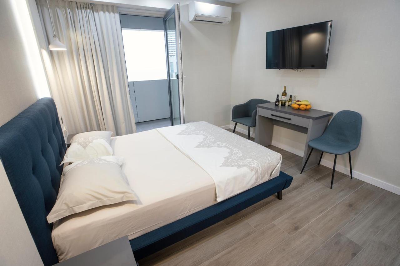 Gq Apartments On First Line Batoemi Buitenkant foto