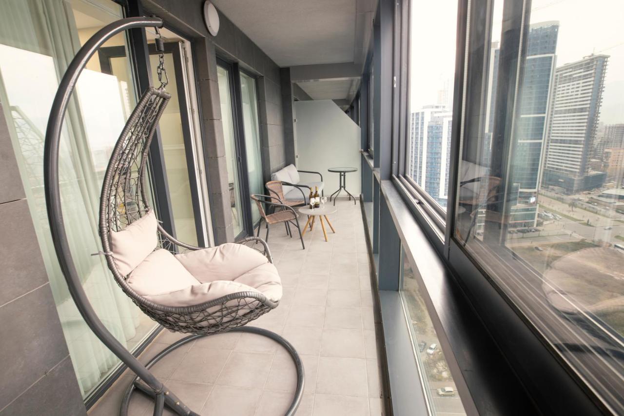 Gq Apartments On First Line Batoemi Buitenkant foto